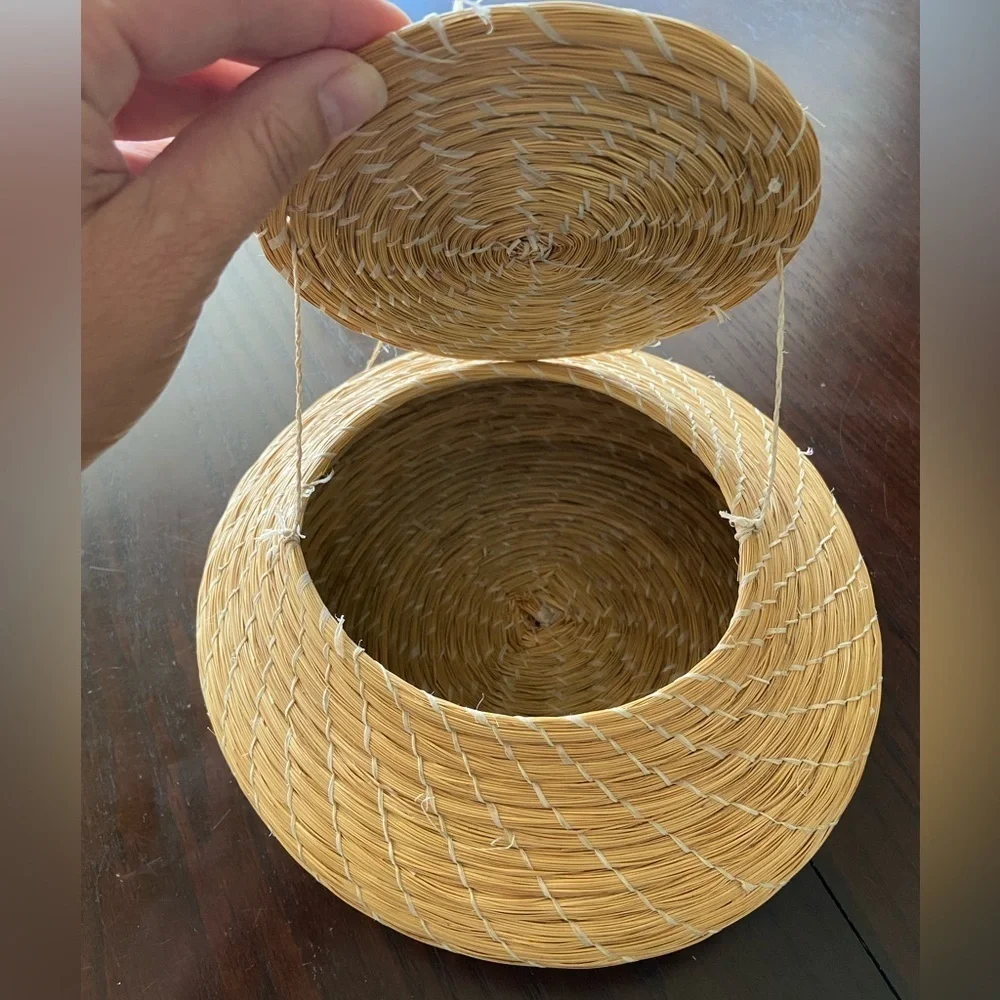 Vintage Coiled Grass Basket with Lid Primitive Rustic Native Tribal Squat Basket